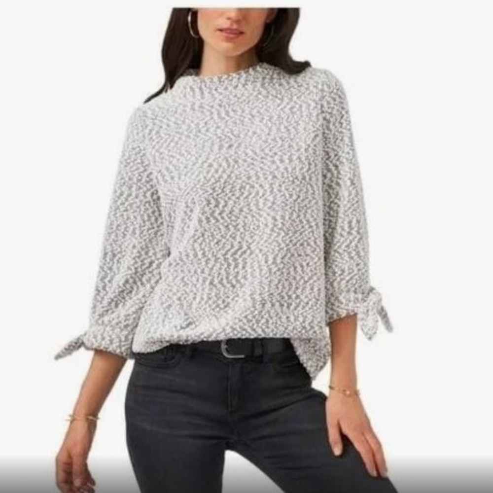 VINCE CAMUTO Textured Tie-Cuff Sweater-Knit‎ Top - Medium